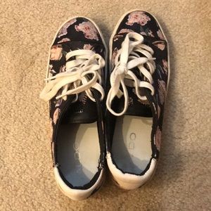 Printed sneakers